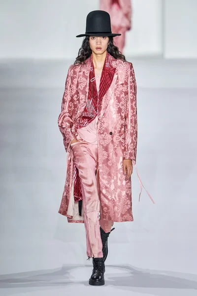 Look 9